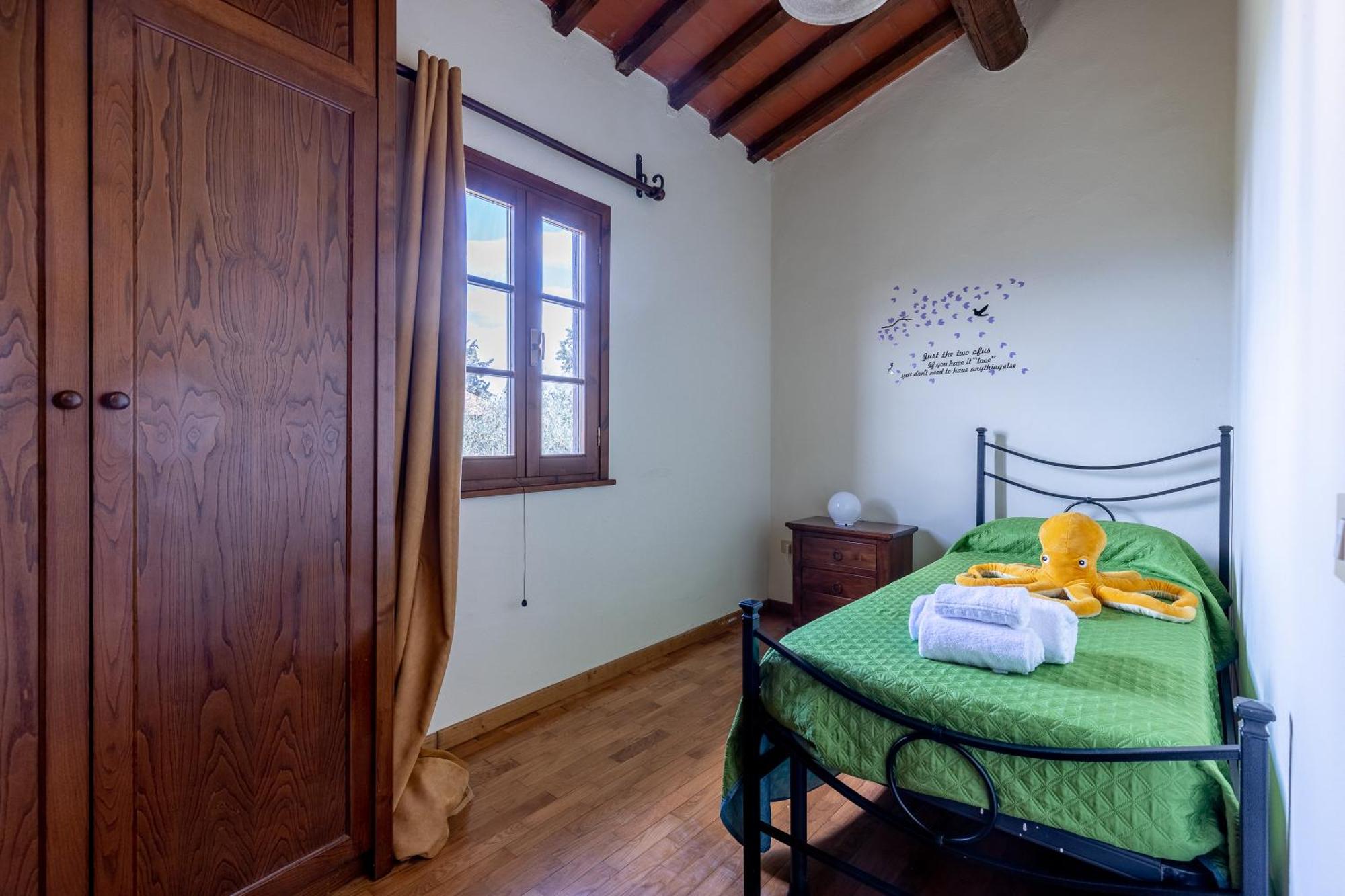 Residence Montevecchio Монтополі-ін-Валь-д'Арно Екстер'єр фото
