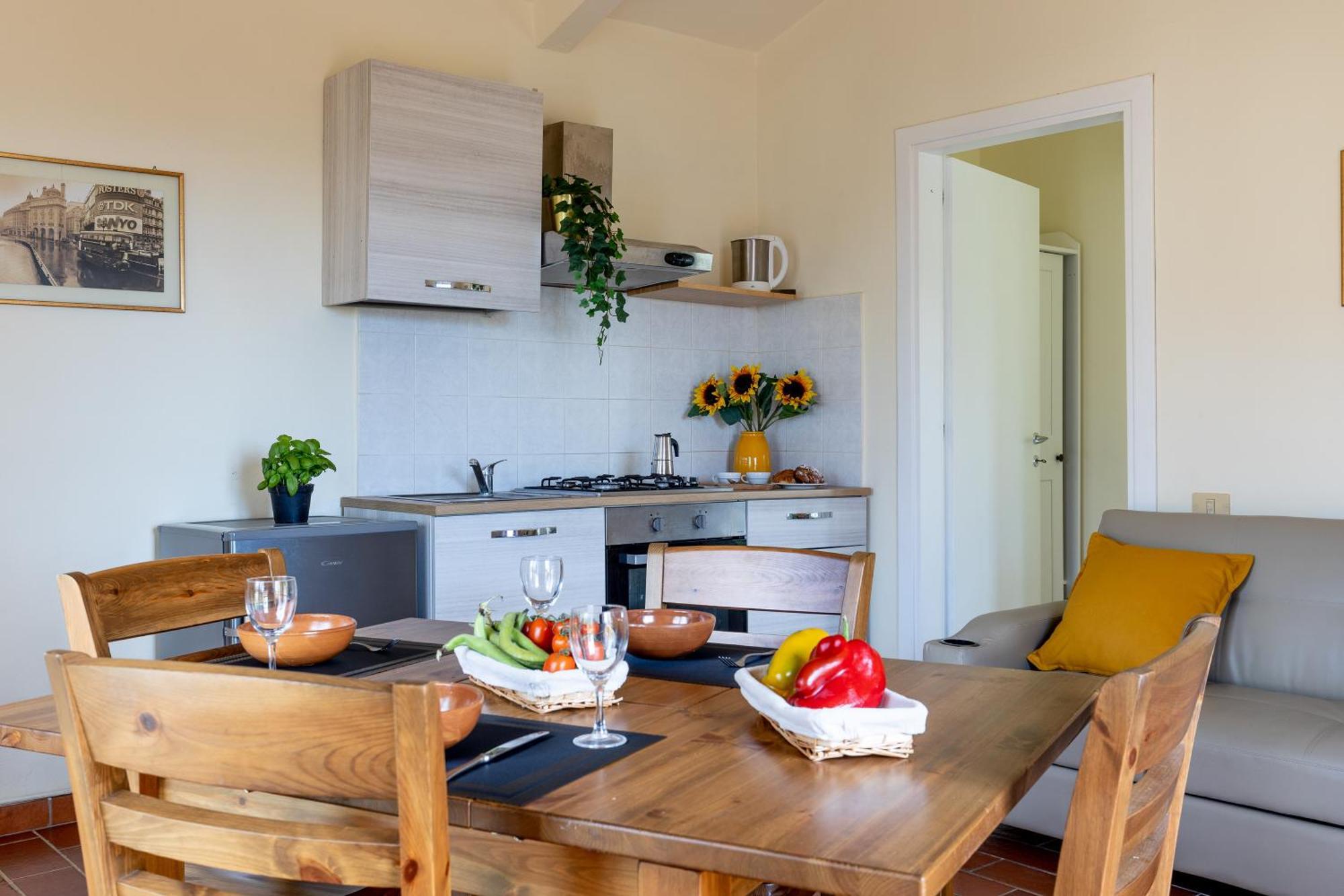 Residence Montevecchio Монтополі-ін-Валь-д'Арно Екстер'єр фото