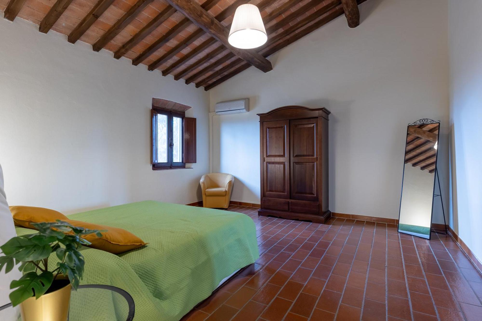 Residence Montevecchio Монтополі-ін-Валь-д'Арно Екстер'єр фото
